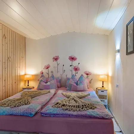 Ferienzimmer Regina Mit Sitzecke * Kirchscheidungen